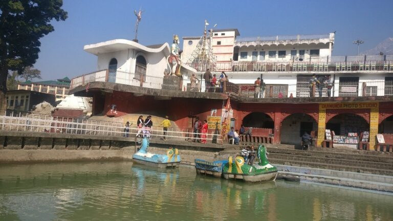 Chamunda Devi Temple Story: Legend, History & Pilgrimage Guide