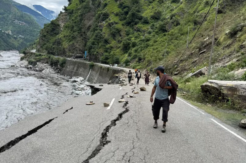 6,000 Manimahesh pilgrims evacuated, tourists stranded in multiple districts
