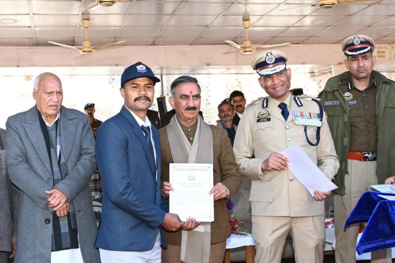 State to recruit 800 more police constables in two months, CM announces